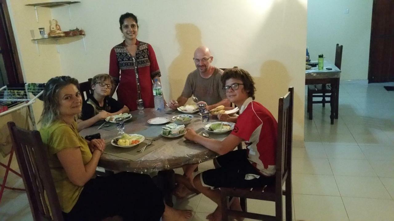 פינאוואלה Jungle Village Homestay מראה חיצוני תמונה